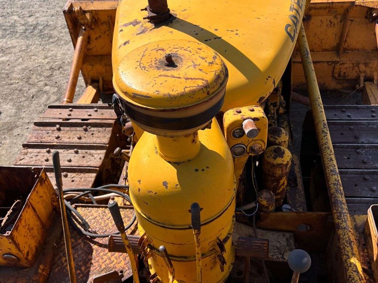 caterpillar-d7-image-23