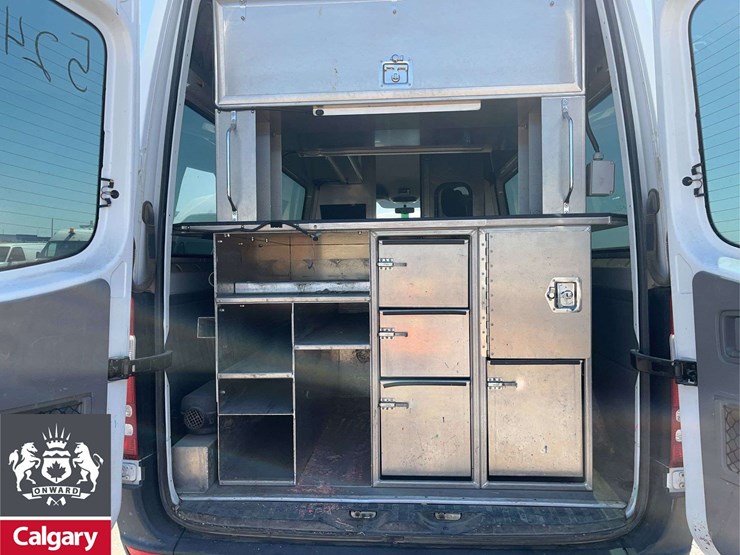 2016-mercedes-benz-sprinter-2500-image-20