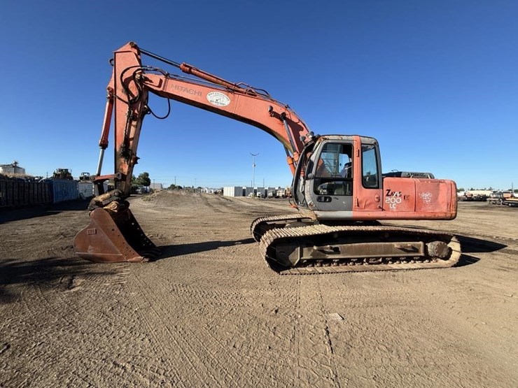 hitachi-zx200-lc-image-5