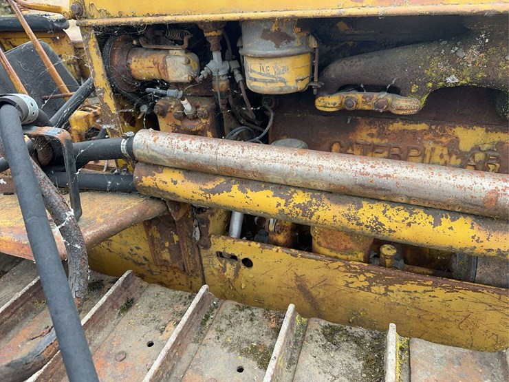 caterpillar-d2-image-12