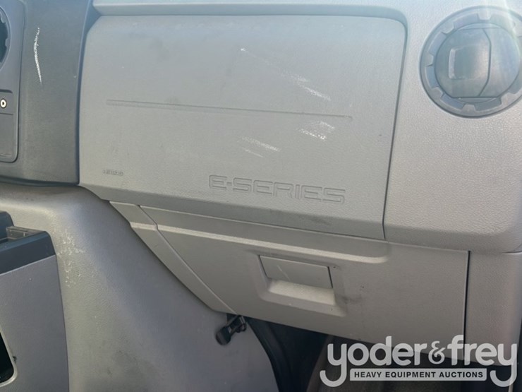 2019-ford-f450-image-33