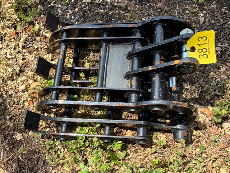 #3813-•-mini-excavator-grapple-image-2
