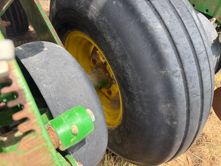 john-deere-1790-image-12