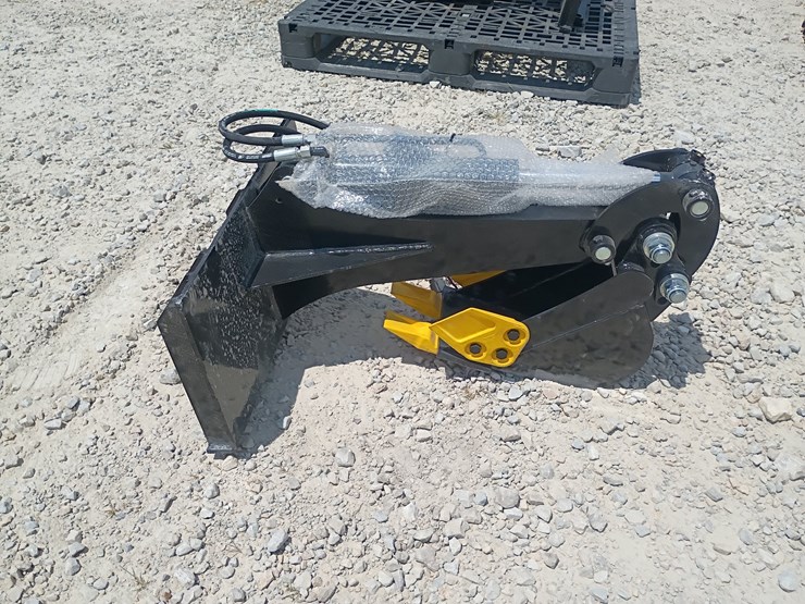 #l63-050-•-zjg-backhoe-mini-skid-steer-attachment-image-1