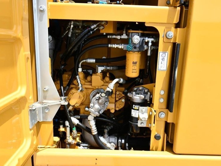 2017-caterpillar-313fl-image-13