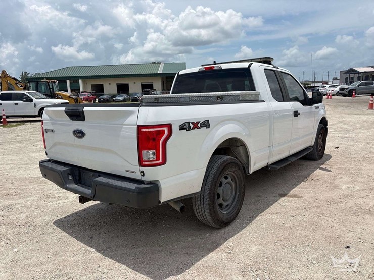 2016-ford-f150-image-3