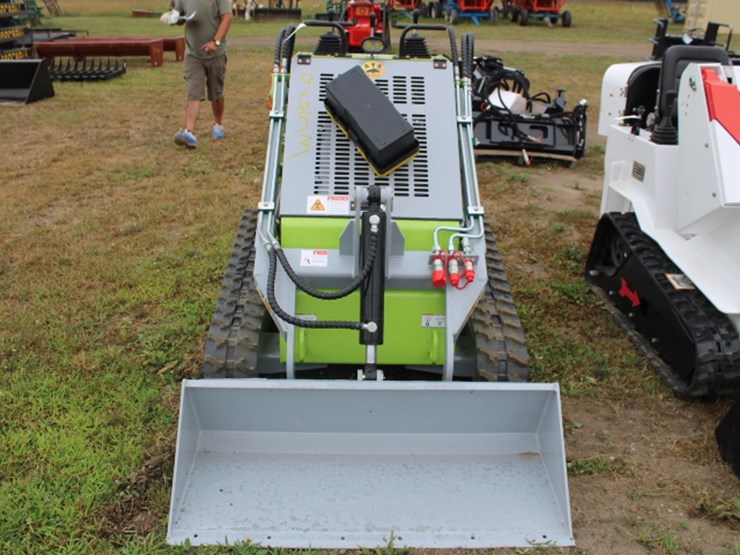 #9653-•-mini-skid-steer-loader-image-2