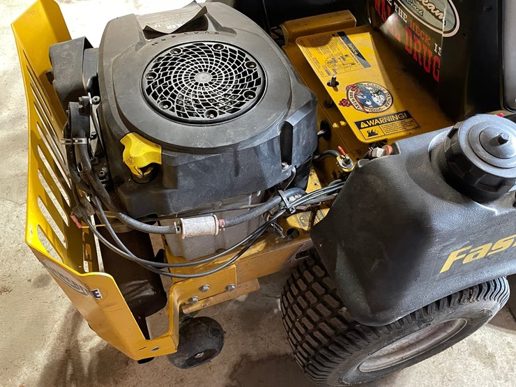 #6177-•-hustler-fastrak-z-zero-turn-lawn-mower-image-8