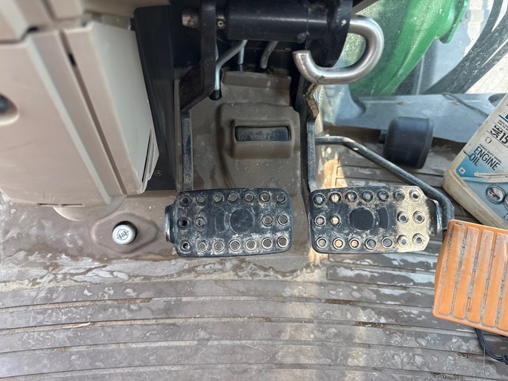 john-deere-6125m-image-56