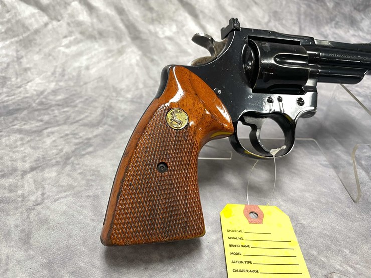 #10854-•-colt-trooper,-357-mag-revolver,-sn:-l31065-image-4