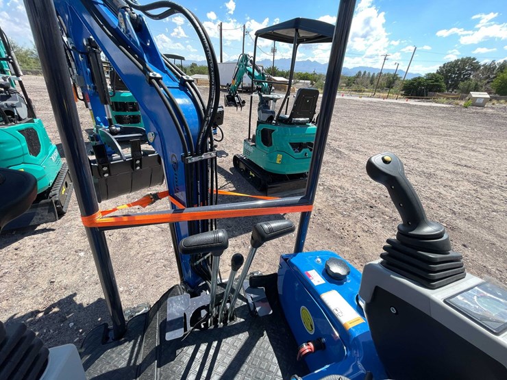 #2450-•-2026-cfg-dm20ym-mini-excavator-image-34