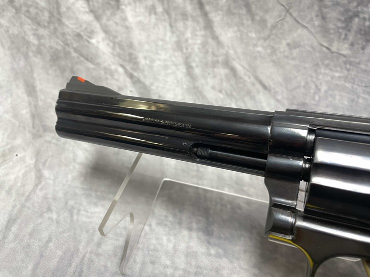 #10828-•-smith-&-wesson-model-586,-357-mag-revolver,-sn:-bfh4922-image-11