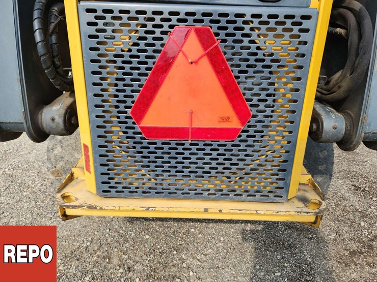 deere-326d-image-41