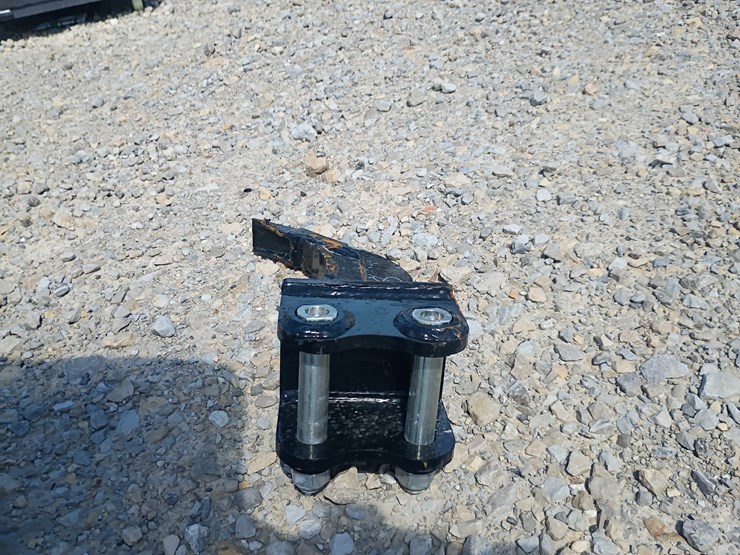 #l65-018-•-ireas-ripper-mini-excavator-attachment-image-4