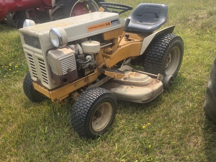 #6-•-montgomery-ward-14-speed-lawn-mower-image-4