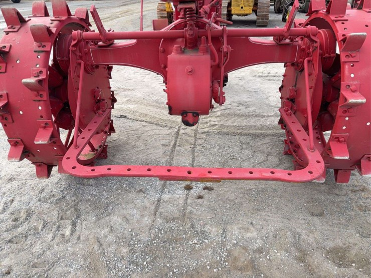 farmall-f-20-image-40