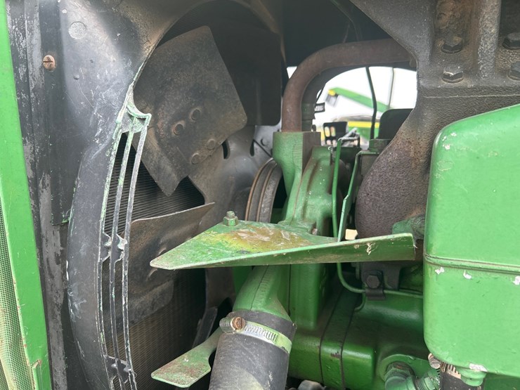 john-deere-4630-image-24