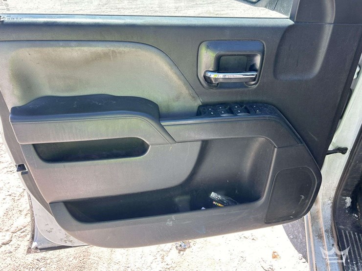 2016-chevrolet-silverado-1500-image-11