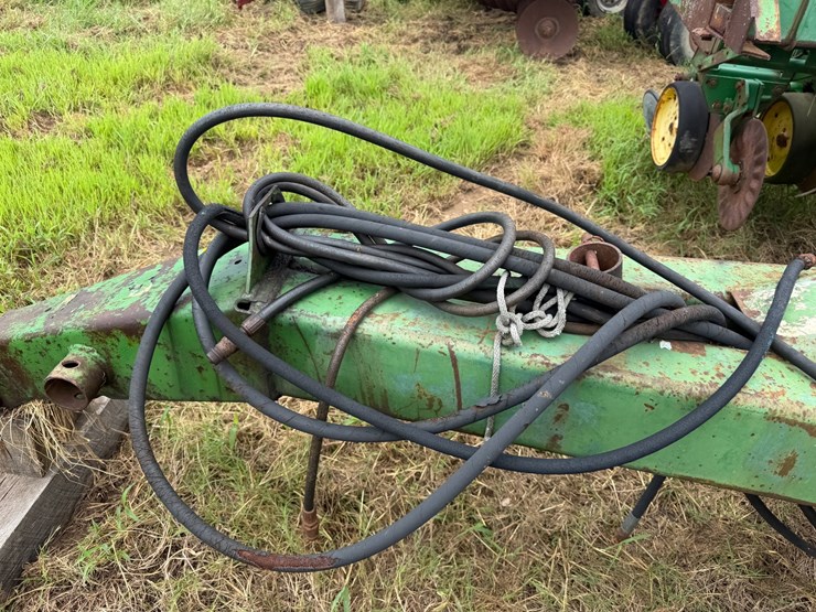 john-deere-530-image-42