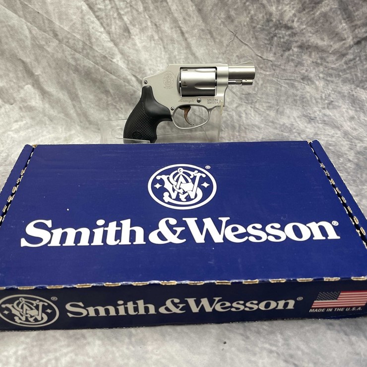 #10871 • Smith & Wesson M642, 38 SPL Revolver, SN: DRR5599