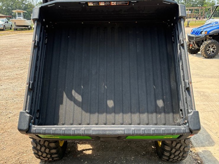 john-deere-gator-image-14