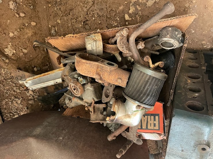 #1246-•-pile-of-classic-car-parts-image-12