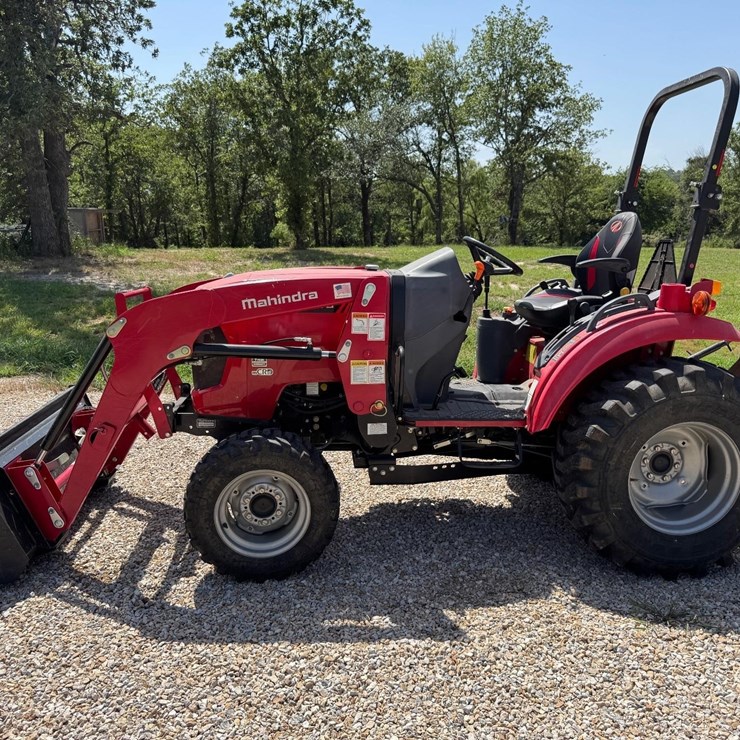 2021 MAHINDRA 1635