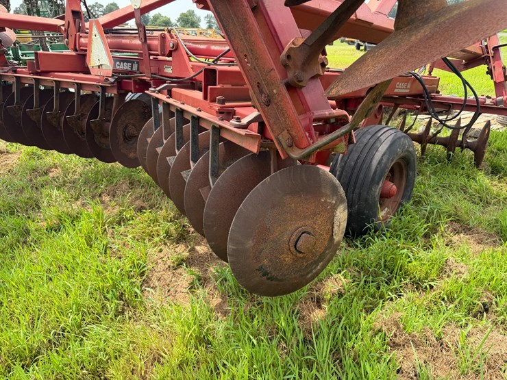 case-ih-3950-image-14