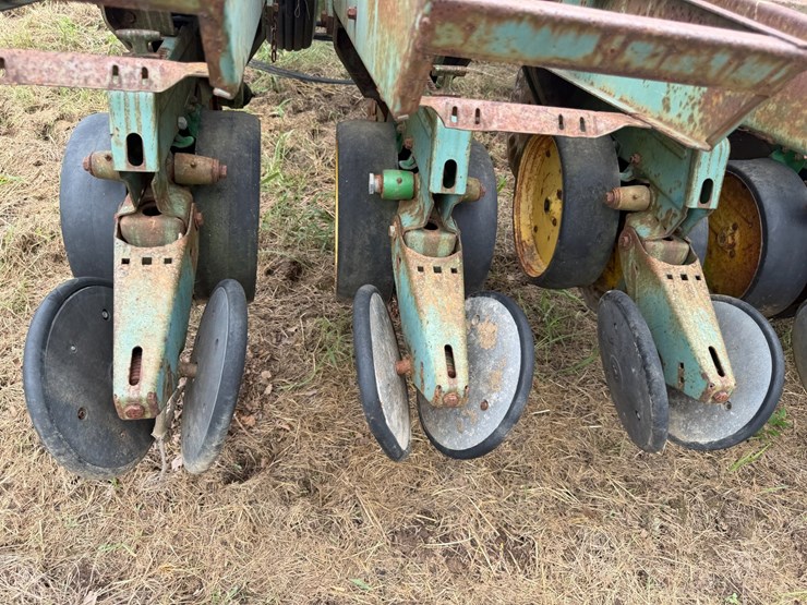 john-deere-530-image-29