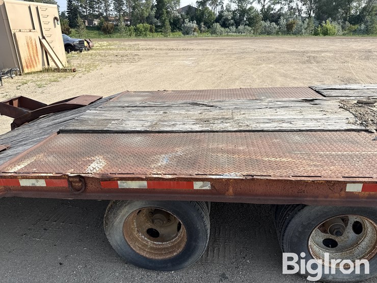 1990-phelan-fe-10-24-t/a-flatbed-trailer-w/ramps-image-19