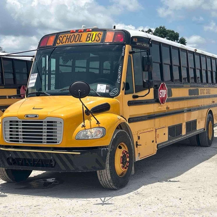 2016 FREIGHTLINER B2