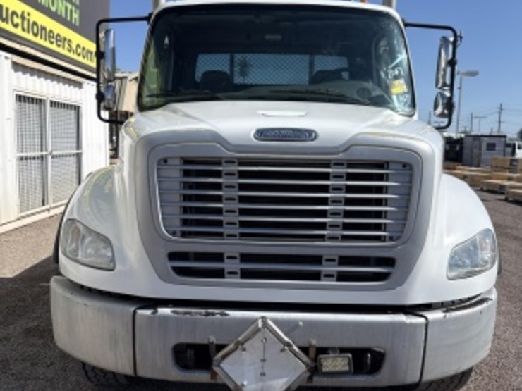 2007-freightliner-m2-112-f/b-image-3