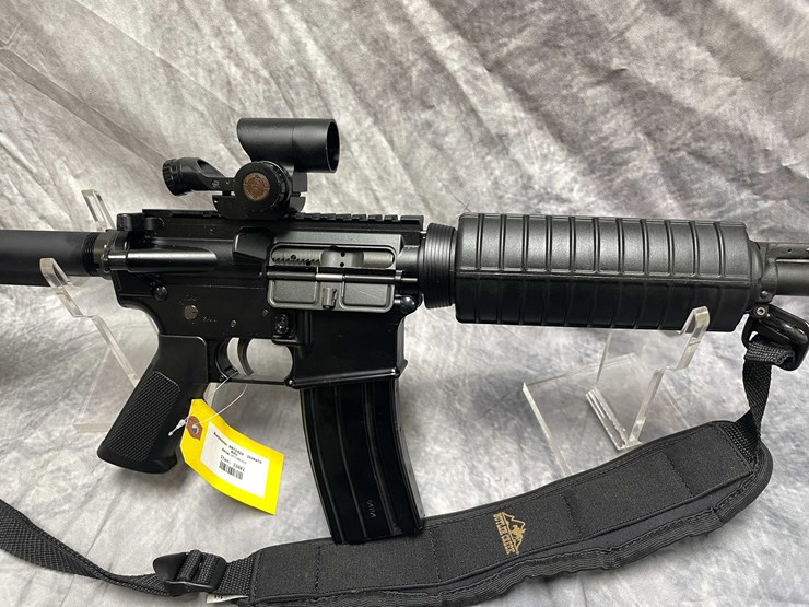 #10804-•-bushmaster-xm15-e2s,-556-nato-semi-auto-rifle,-sn:-bfit007439-image-4