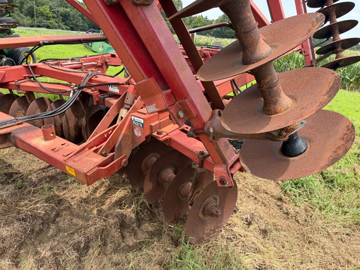 case-ih-3950-image-41