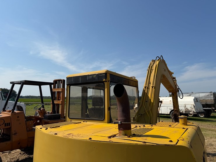 caterpillar-307-image-55