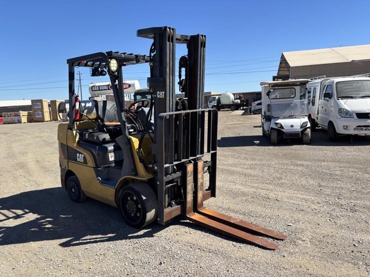 2019-caterpillar-2c6000-image-2