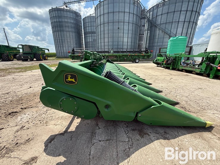 2022-john-deere-c12f-image-4