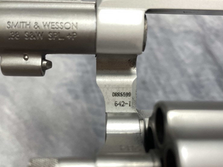 #10871-•-smith-&-wesson-m642,-38-spl-revolver,-sn:-drr5599-image-13