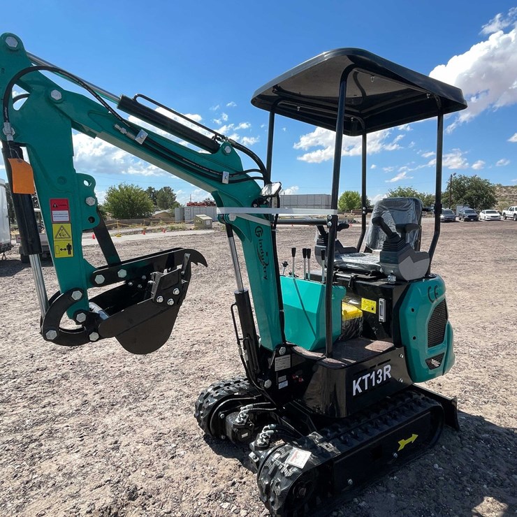 #2457 • 2026 CFG KT13R Mini Excavator