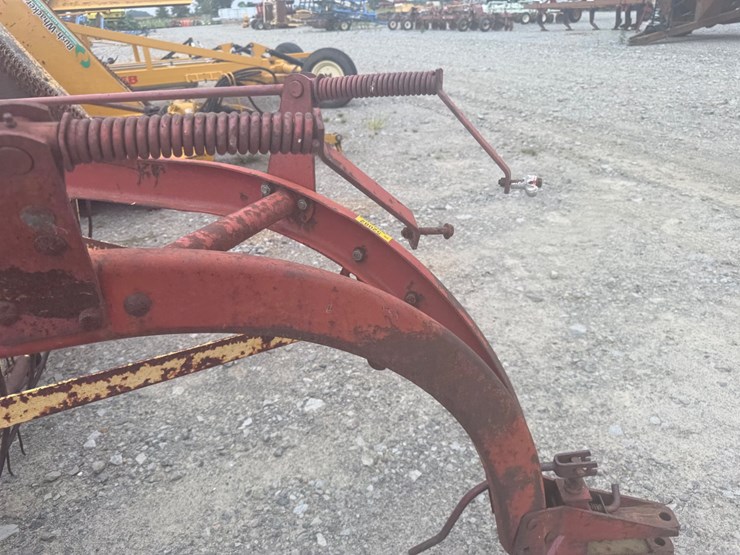 new-holland-256-image-21