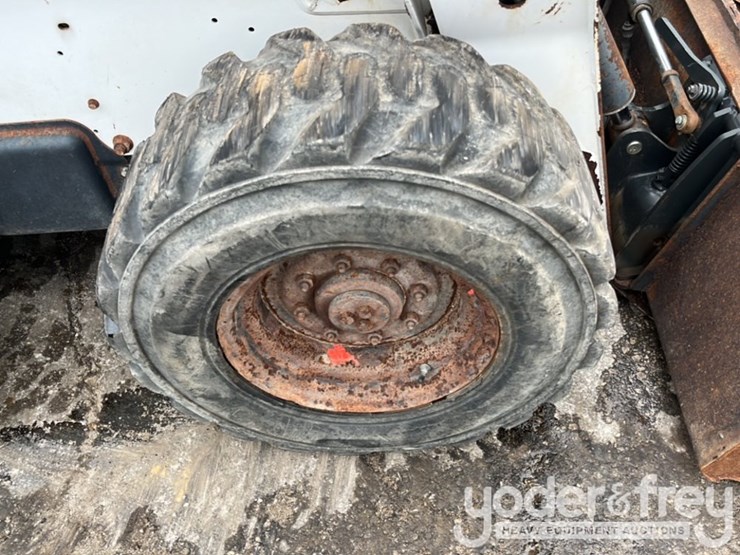 2017-bobcat-s650-image-9