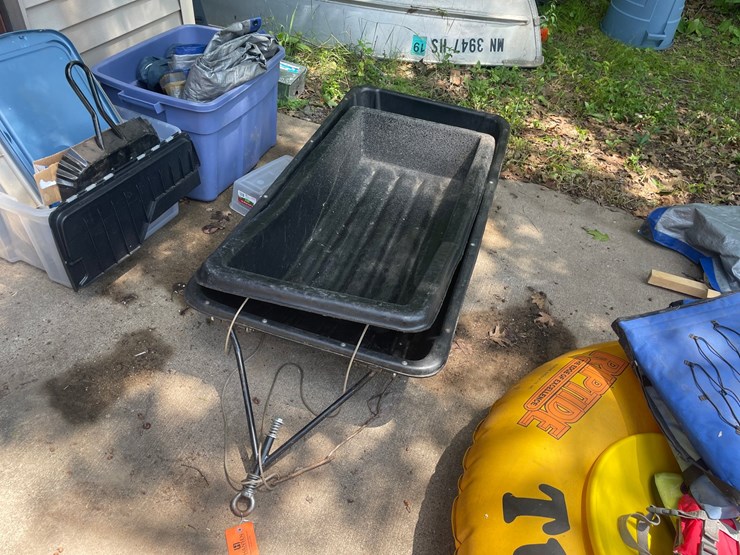 #6182-•-(2)-sleds-image-1