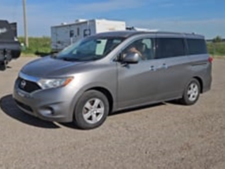 2013-nissan-quest-image-5