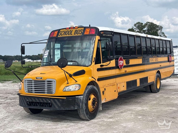 2016-freightliner-b2-image-1