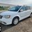 2016-chrysler-town-&-country-image-1
