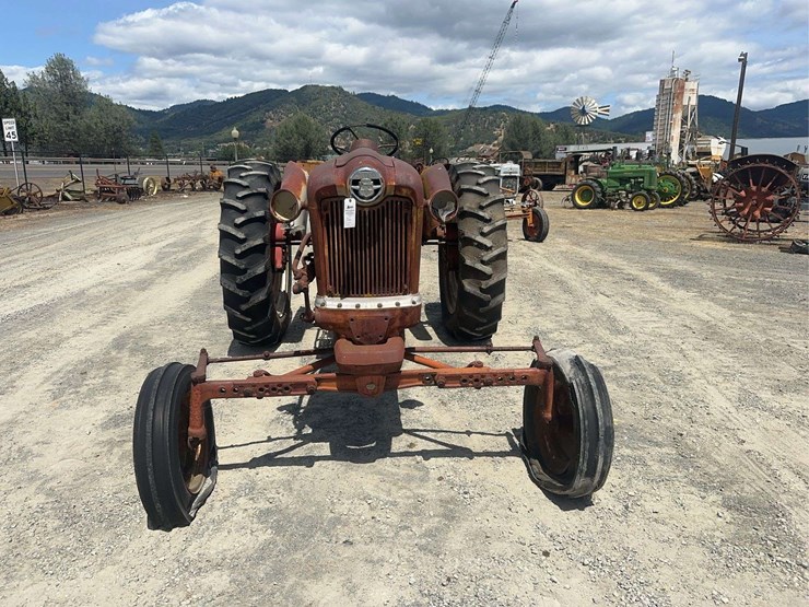 ford-900-image-8