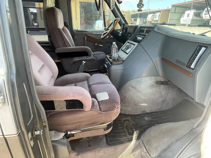 1988-chevrolet-g20-image-43