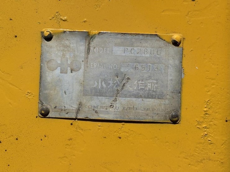komatsu-pc28uu-image-40