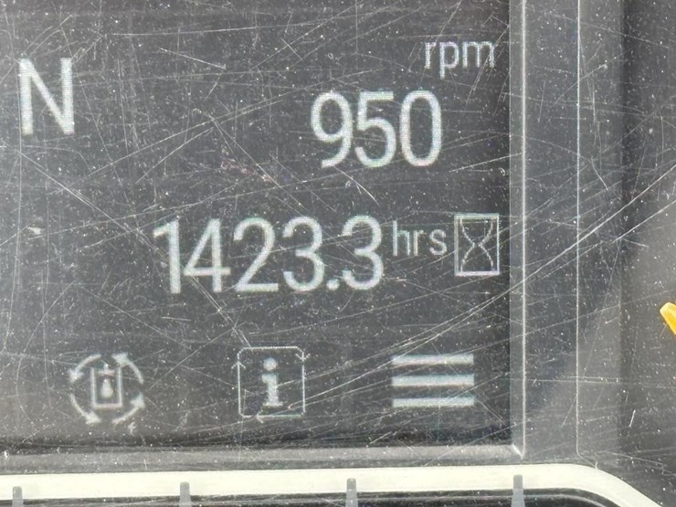 2022-caterpillar-430-image-55