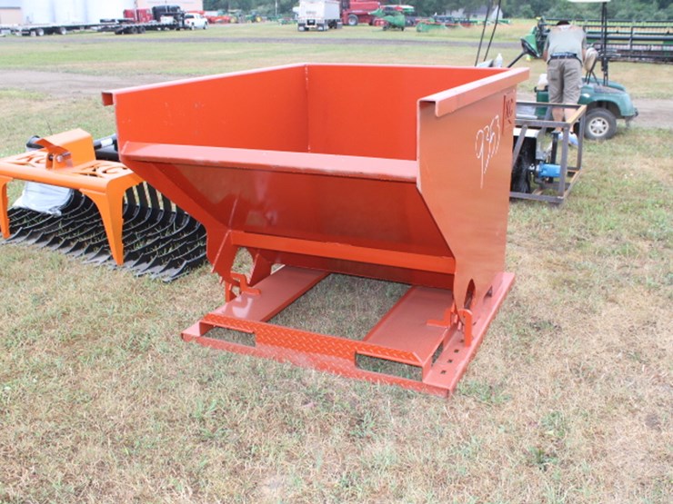 #9353-•-2.0-self-dumping-hopper-image-2